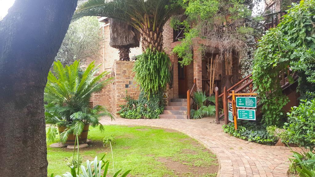 Aark Guest Lodge Vanderbijlpark Exterior foto